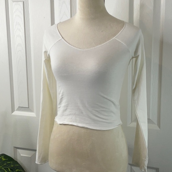 Wild Fable - Women's Long Sleeve V-Neck T-Shirt Size XS - Picture 4 of 13